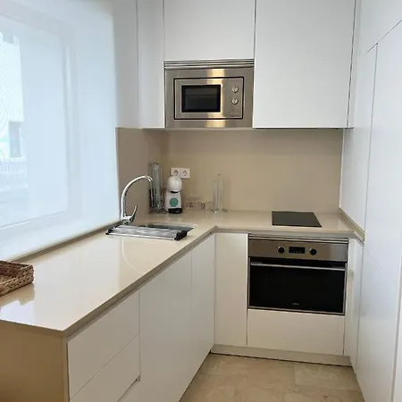 2 Jj E Hijos Conil Sl *