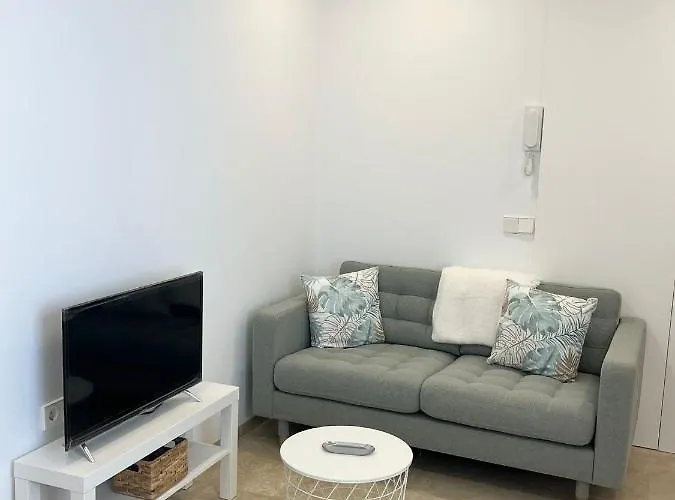 2 Jj E Hijos Conil Sl